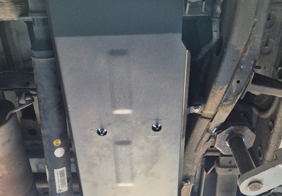 Brandstoftank Beschermplaat voor Volkswagen Amarok - Alleen voor versies zonder fabrieksbescherming