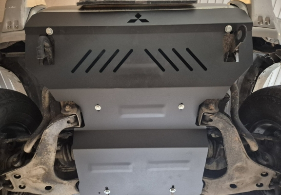 Motor en Radiator Beschermplaat voor Mitsubishi Pajero 3 (V60, V70)