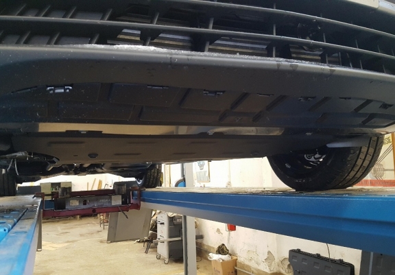 Motor, Versnellingsbak en Radiator Beschermplaat voor Mercedes Viano W447, 2.2 D, 4x4