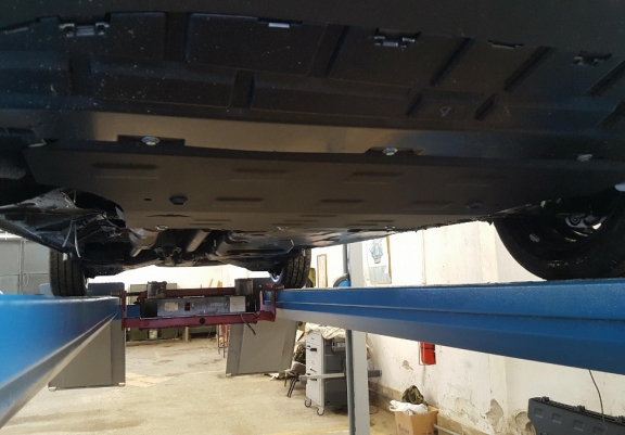 Motor, Versnellingsbak en Radiator Beschermplaat voor Mercedes Viano W447, 2.2 D, 4x4