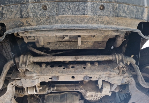 Aluminium Radiator Beschermplaat voor Nissan Navara D40