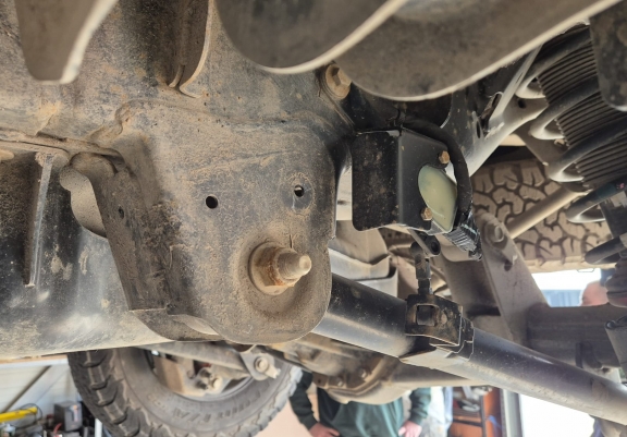 Aluminium motorbeschermplaat voor sensor van achterste trailing arm Ford Ranger Raptor